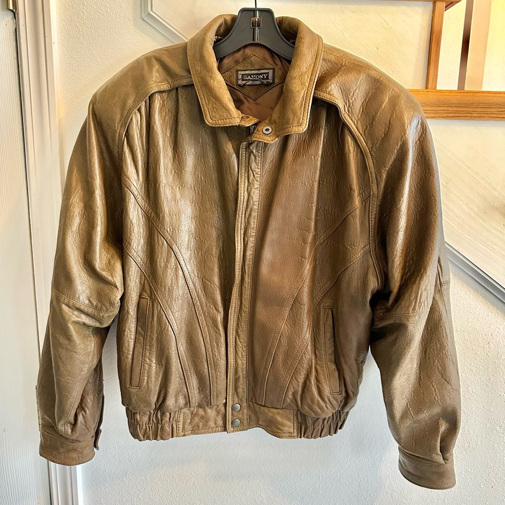 Saxony lamb leather jacket size 40 nwot retail $600 with free Burberry s…